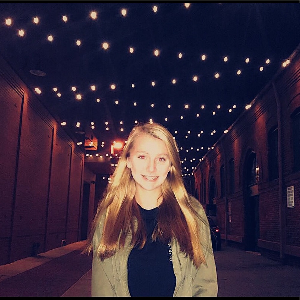 Meet your Posher, Abby